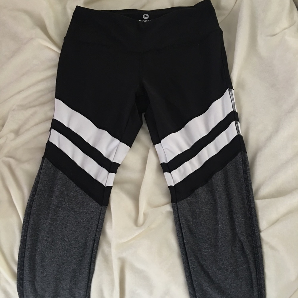 crop leggings